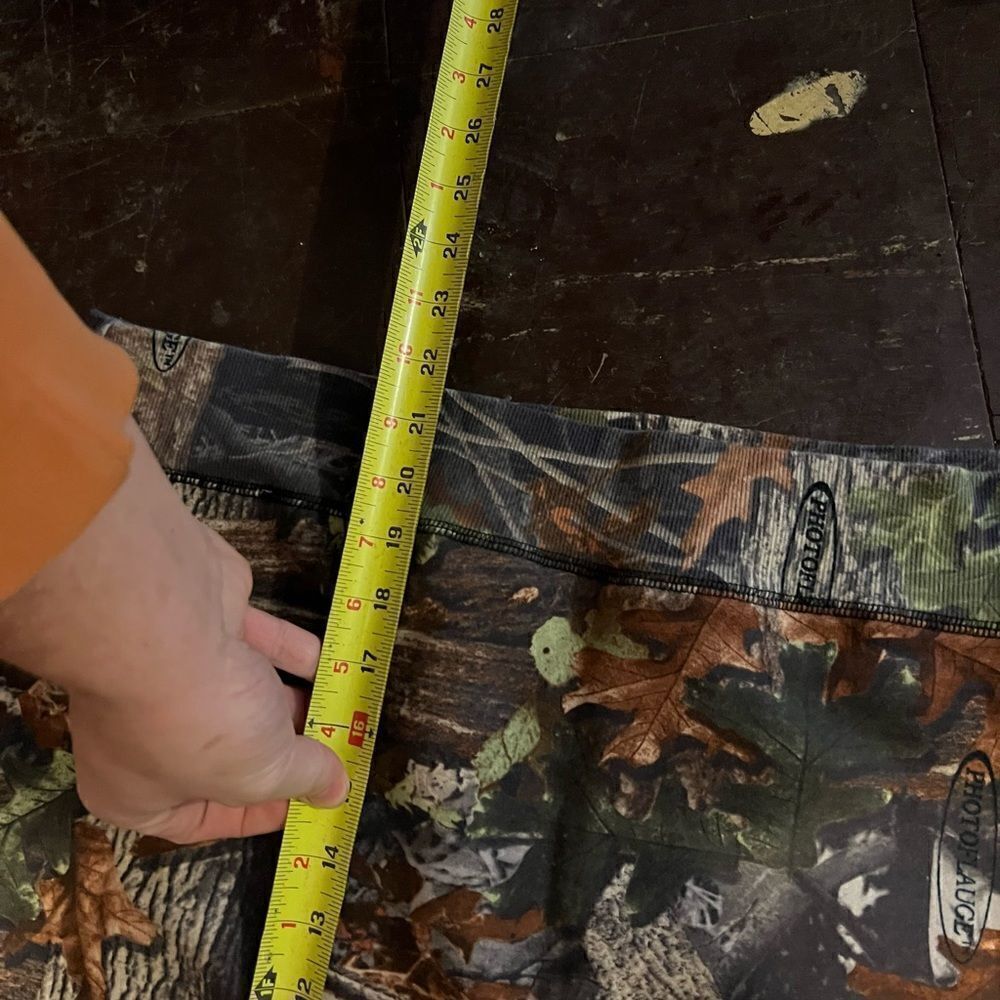 Realtree Camo Sweatshirt - Picture 6 of 7